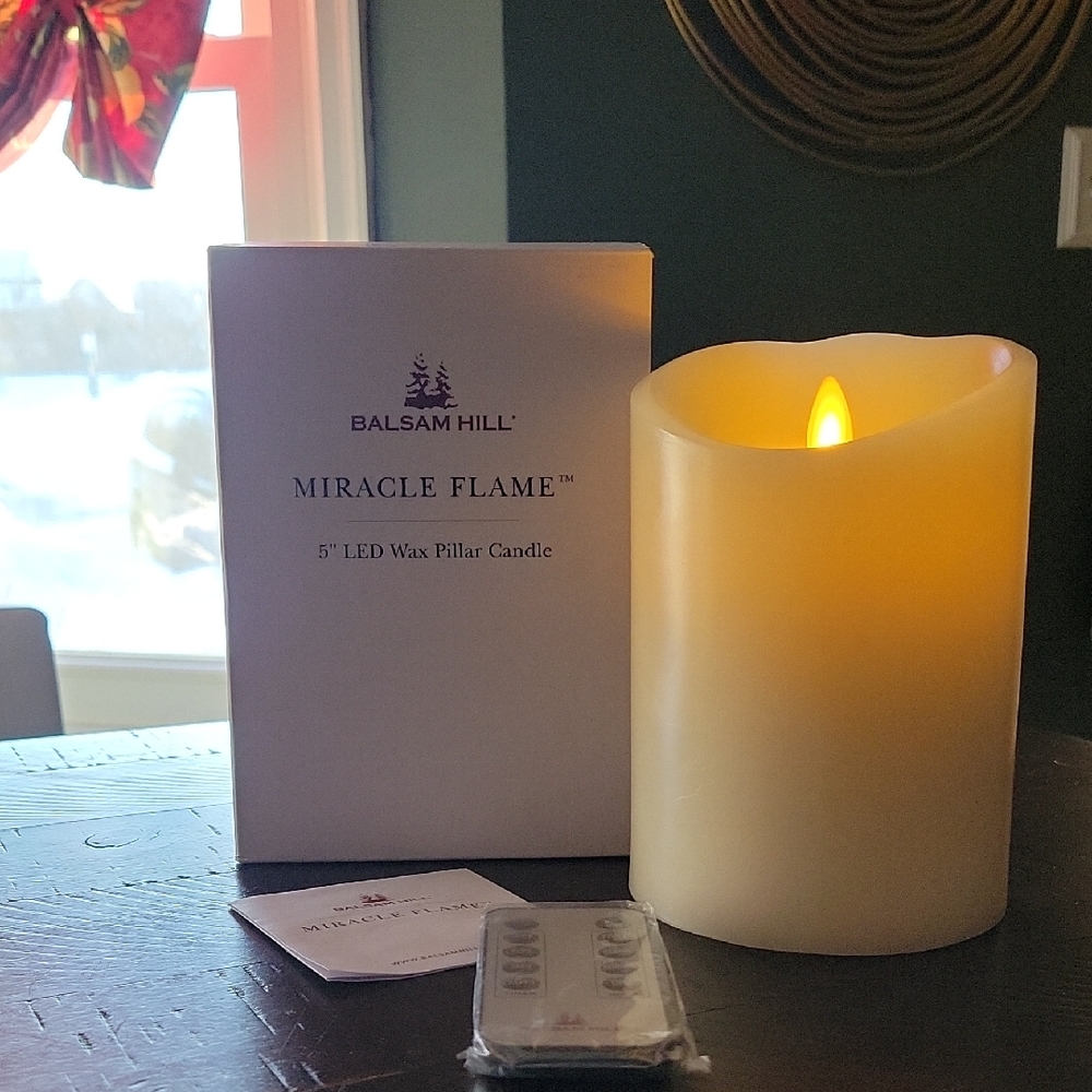 Balsam Hill Miracle Flame Candle